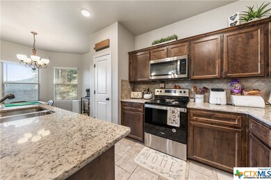 1041 Declaration Dr, Copperas Cove, TX 76522 - photo 4