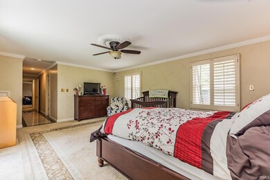 8804 W Tulip Tree Dr, Muncie, IN 47304 - photo 3