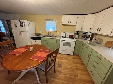 50 Sandy Brook Dr, Hamlin, NY 14464 - photo 7