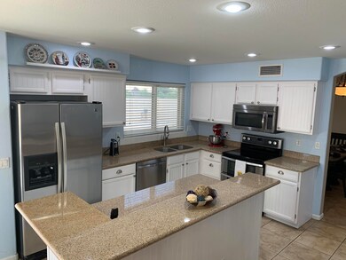 E Kitchen
