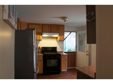 46 Walnut St, Burlington, VT 05401 - photo 6