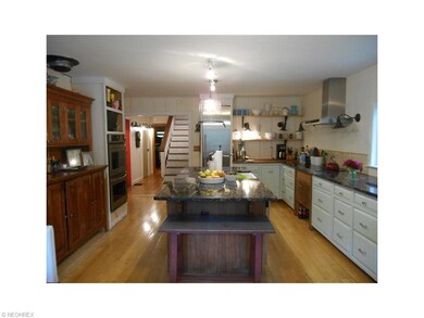 Newly Updated Kitchen with Large Island, Double Ov