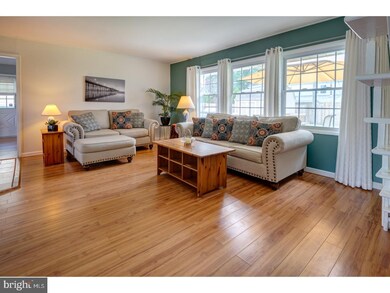 21 Aspen Ln, Levittown, PA 19055 - photo 2