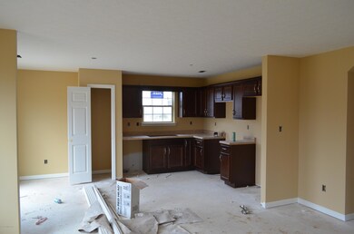 105 Gentry Crossings Blvd, Mount Washington, KY 40047 - photo 3