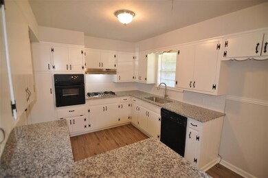 708 Line Dr, Gainesville, TX 76240 - photo 6