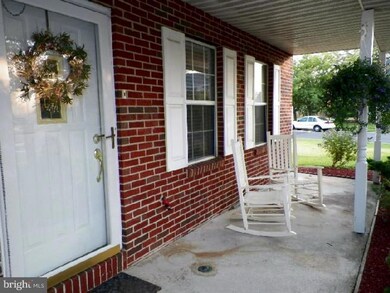 100 Mockingbird Ct, Swedesboro, NJ 08085 - photo 2