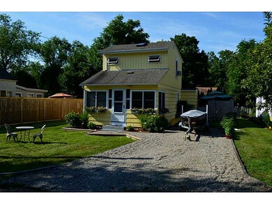 32 Maple St, Wakefield, RI 02879 - photo 2