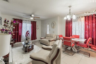 21831 SW 111th Ave, Miami, FL 33170 - photo 4