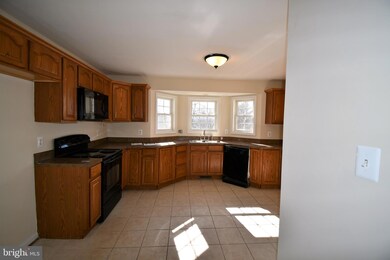 134 E North St, Strasburg, VA 22657 - photo 5