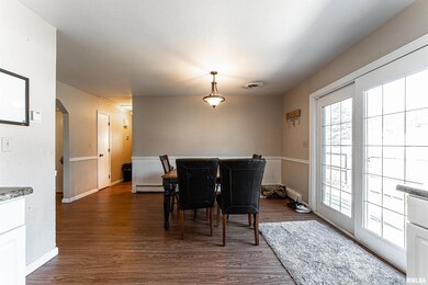 714 S Sherman St, Lincoln, IL 62656 - photo 7