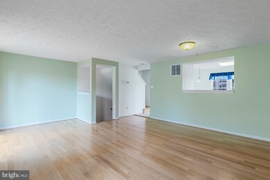 13972 Winding Ridge Ln, Centreville, VA 20121 - photo 4