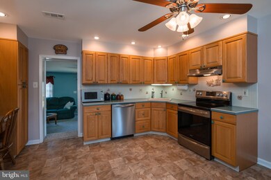 6440 Crescent Ave, Bensalem, PA 19020 - photo 5