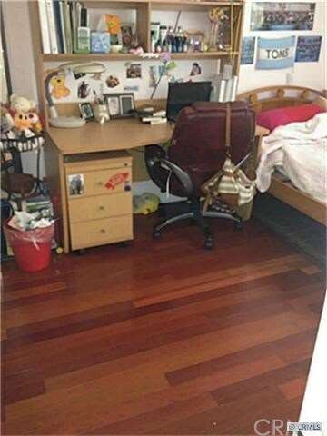 Extra large 2nd bedroom