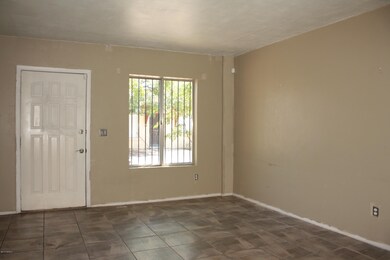 Entrance / Living Room