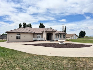 1630 La Mesa Ct, Fruita, CO 81521 - photo 3