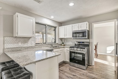 2503 Colleen Dr, Pearland, TX 77581 - photo 7