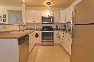 409 Farrell St unit 316, South Burlington, VT 05403 - photo 6