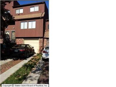 919 W Fingerboard Rd, Staten Island, NY 10304 - photo 2