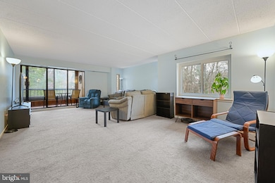 5669 Harpers Farm Rd unit D, Columbia, MD 21044 - photo 4