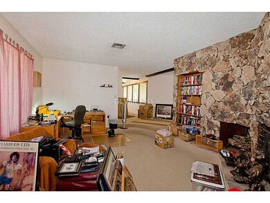 8885 W Stephen Ave, Las Vegas, NV 89149 - photo 4