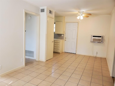 3202 Grooms St unit E, Austin, TX 78705 - photo 4