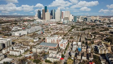 228 Willard St unit A, Houston, TX 77006 - photo 3