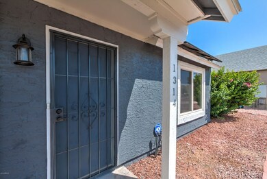 1314 E Utopia Rd-5