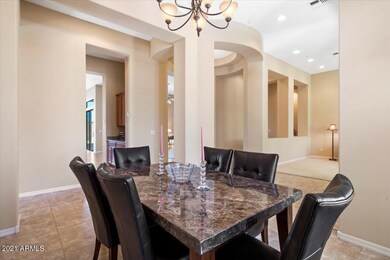 06-Dining Room