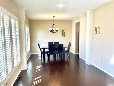 8801 Dunraven St, Lenexa, KS 66227 - photo 3