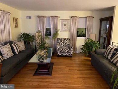 6613 Adrian St, New Carrollton, MD 20784 - photo 5