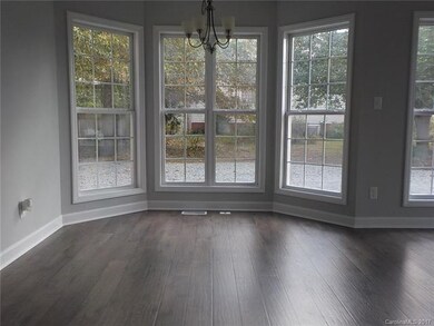 Dining Area At Bay Window