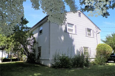 11 Faxon St, West Warwick, RI 02893 - photo 2