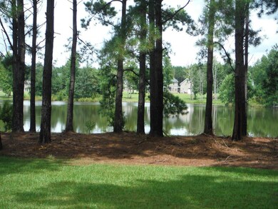 133 Sweetbriar Lakes Dr unit 22, Thomasville, GA 31757 - photo 2