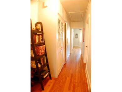 Here is a snapshot of the hallway...   Note the pu