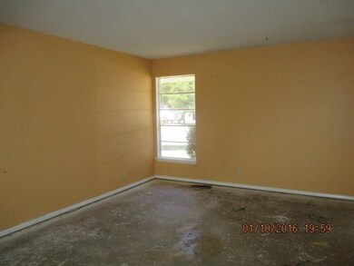 11708 Victoria Place, Oklahoma City, OK 73120 - photo 3