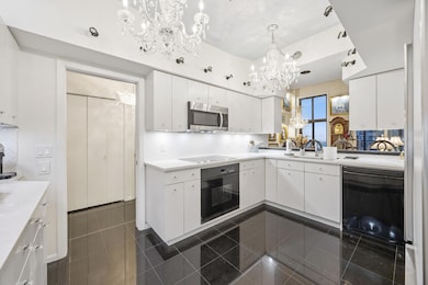 Loring Green West unit 1701, Minneapolis, MN 55403 - photo 5