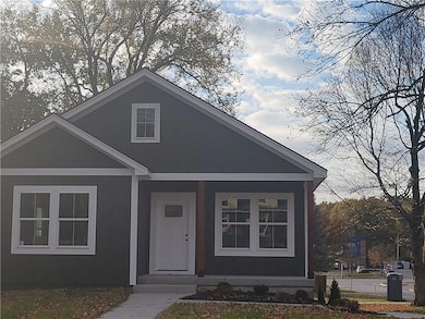 1400 S Dodgion Ave, Independence, MO 64055 - photo 2