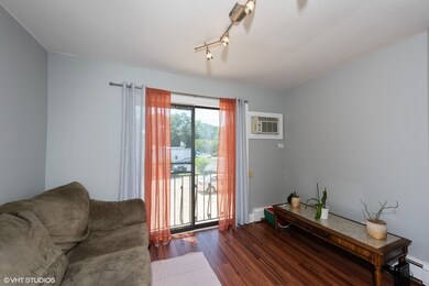 1243 Brown St unit 2D, Des Plaines, IL 60016 - photo 3