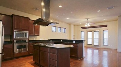 1607 Bass St unit A, Houston, TX 77007 - photo 2