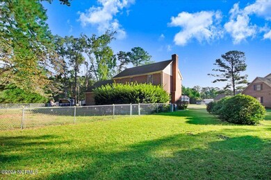04-2204 Acorn Cir-4