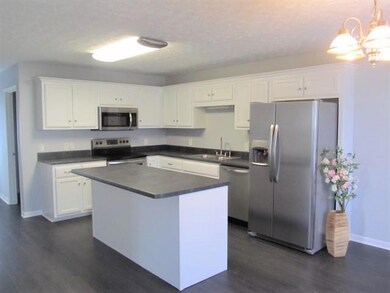 309 Cottonwood Dr, Shelbyville, TN 37160 - photo 4