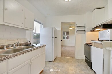 1922 11th Ave SE, Olympia, WA 98501 - photo 3