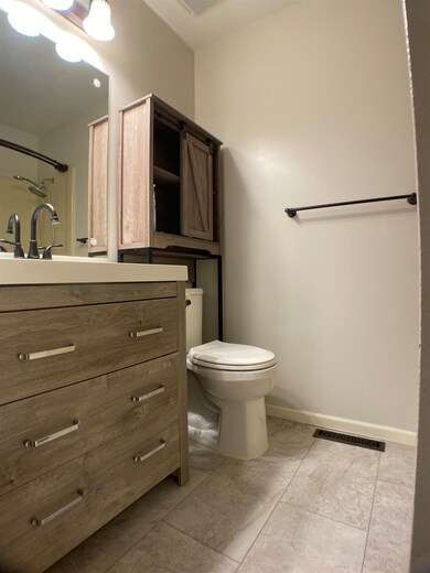 520 S Queen St, Maize, KS 67101 - photo 4