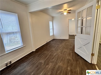 1014 Academy St, San Marcos, TX 78666 - photo 5