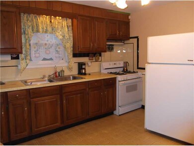 48 Gloucester St, Providence, RI 02908 - photo 3