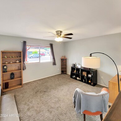 3740 W Barnes Ln, Phoenix, AZ 85051 - photo 4