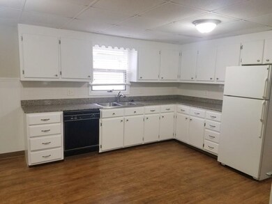 17 Lorraine St unit 19, Springfield, MA 01108 - photo 4