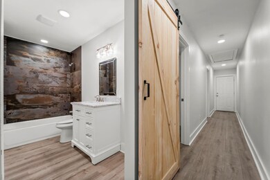 4049 Lucille St unit B, Houston, TX 77026 - photo 6