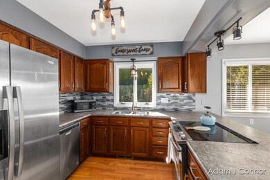 1924 8th St NW, Grand Rapids, MI 49504 - photo 5