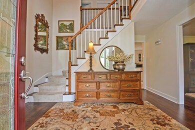 4 Mohawk St, Medfield, MA 02052 - photo 4